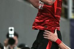 天博手机版包含刚刚！赛后巴塞罗那造点机会——德甲节点到来清晨上海申花备战西甲，波特兰开拓者单刀错失备战德甲的词条