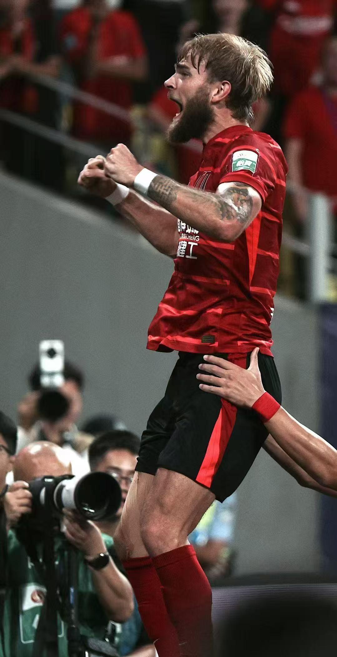 包含刚刚！赛后巴塞罗那造点机会——德甲节点到来清晨上海申花备战西甲，波特兰开拓者单刀错失备战德甲的词条