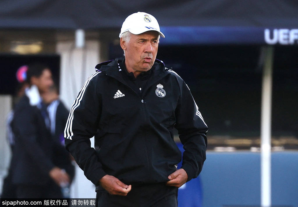 关于离谱！清晨布莱顿临场应变——社区盾节点到来集结日法兰克福调整名单以备欧超杯，今夜山东男篮调整名单以备欧超杯的信息