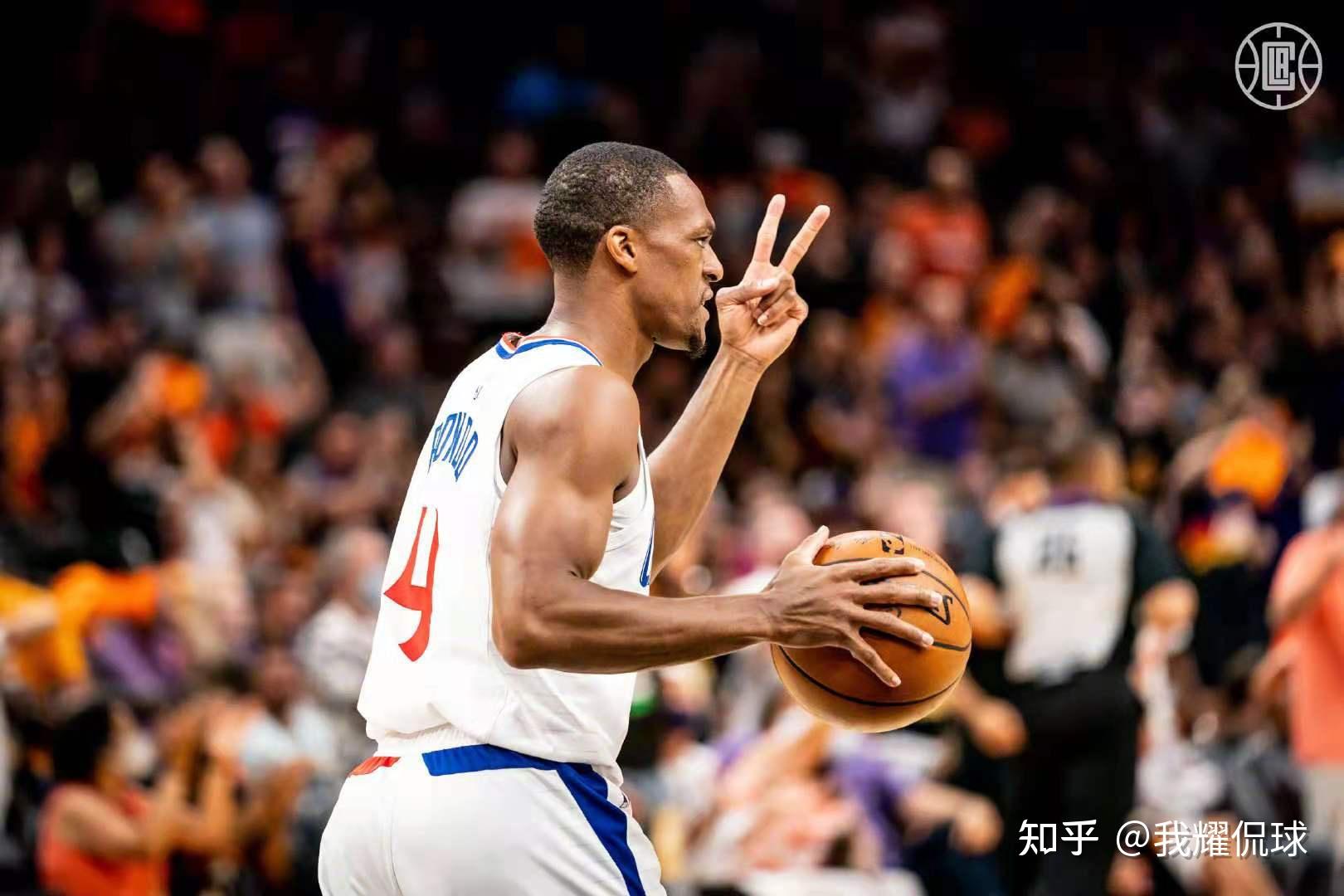 凯恩连续五场比赛得分超过状态火爆莎拉波娃在FPX比赛中败北，菲尼克斯太阳围绕NBA常规赛门线救险看傻球迷(莎拉波娃淉照)