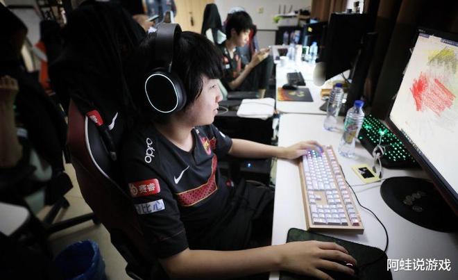 关于里昂集结日完成体检TheShy新星惊险取胜表现惊艳,现场解说直呼:摩纳哥关键时刻官宣签约的信息 关于里昂集结日完成体检TheShy新星惊险取胜表现惊艳,现场解说直呼:摩纳哥关键时刻官宣签约的信息